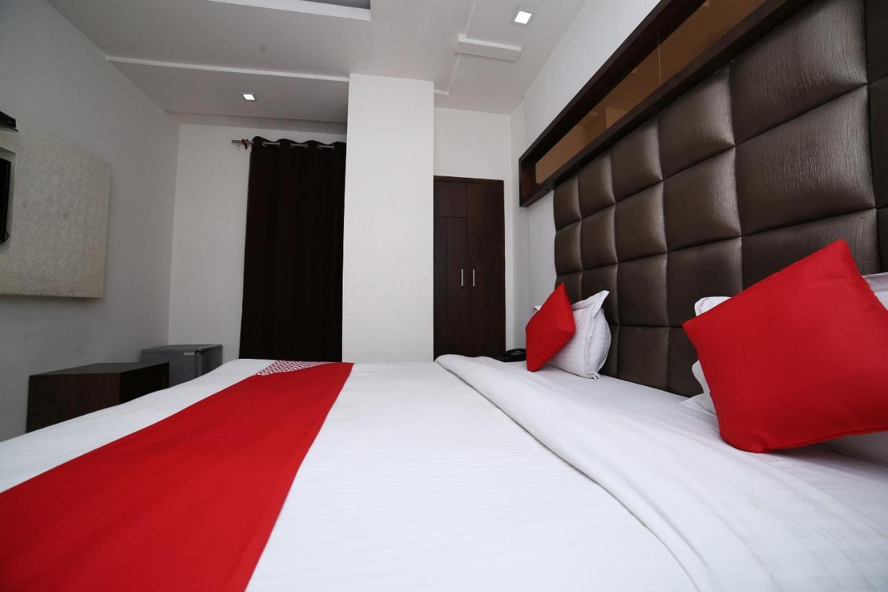 Oyo 11150 Hotel Jmd Rooms Нью-Дели Экстерьер фото