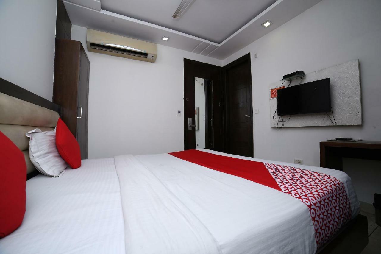 Oyo 11150 Hotel Jmd Rooms Нью-Дели Экстерьер фото