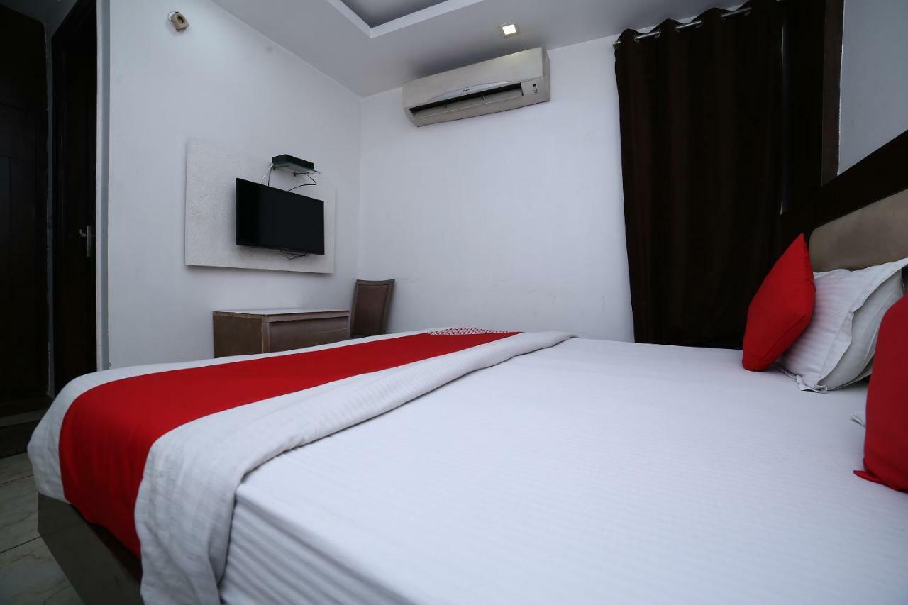 Oyo 11150 Hotel Jmd Rooms Нью-Дели Экстерьер фото